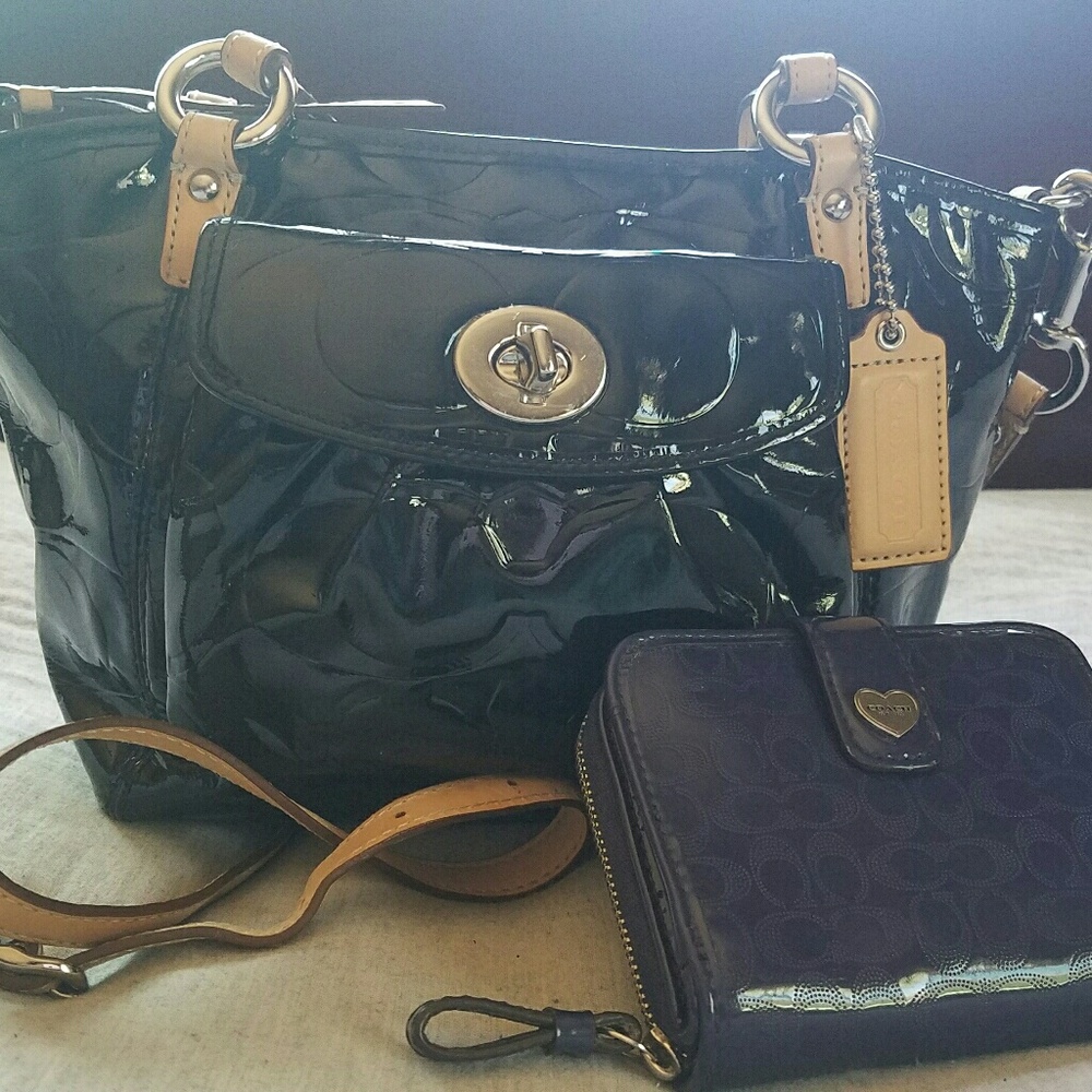 COACH PATENT LEATHER SET EUC